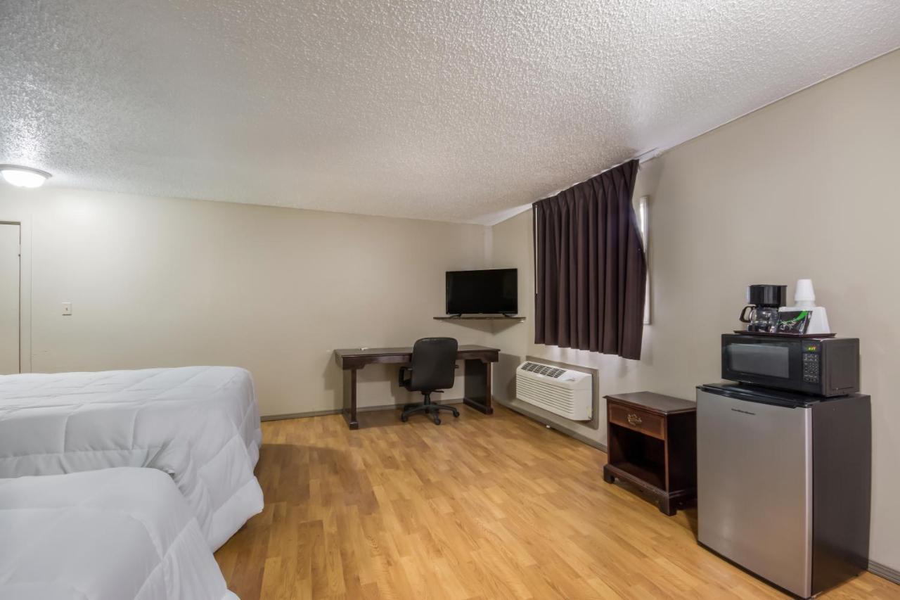 Americas Best Value Inn Woodward At 8Th St Exterior foto