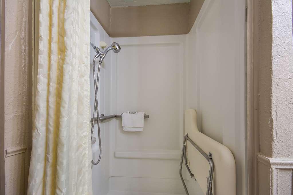Americas Best Value Inn Woodward At 8Th St Habitación foto